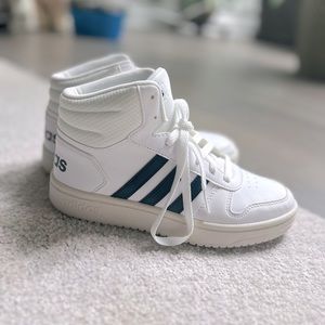 NWOT kids Adidas high tops